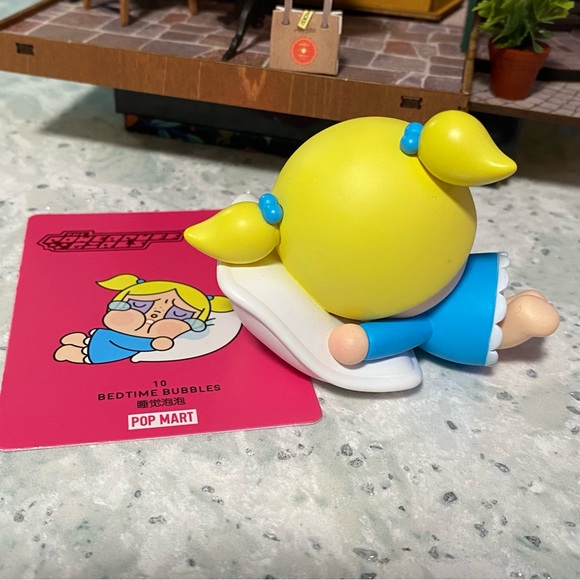 POP MART Cry Baby Powerpuff Girls Bedtime Bubbles - Picture 3 of 6